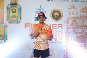 BIB: 
                            <button type="button" onclick="openModal(23612977)" class="btn btn-primary btn-sm float-right btn-popup" data-toggle="modal" data-target=".modal-high-quality">
                        <i class="fas fa-shopping-cart"></i> Add to Cart
                    </button>
                                            <button type="button" onclick="isThisMe(23612977, true)" class="btn btn-success btn-sm float-right btn-popup btn-isme hidden" data-toggle="tooltip" data-placement="bottom" title="นี่คือรูปของคุณใช่ไหม คลิกที่นี่เพื่อเอาเข้าอัลบั้ม">
                        <i class="fas fa-plus"></i> Add to album
                    </button>
                    <button type="button" onclick="isThisMe(23612977, false)" class="btn btn-warning btn-sm float-right btn-popup btn-isnotme hidden">
                        <i class="fas fa-ban"></i> Remove from album
                    </button>